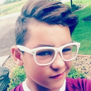 Meet your Posher, Payton